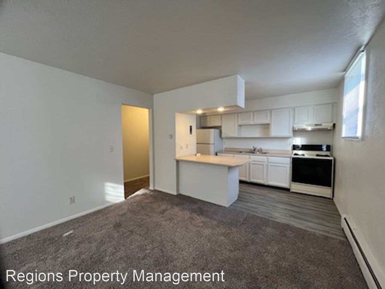 306 Lindell * - Photo 2 of 9