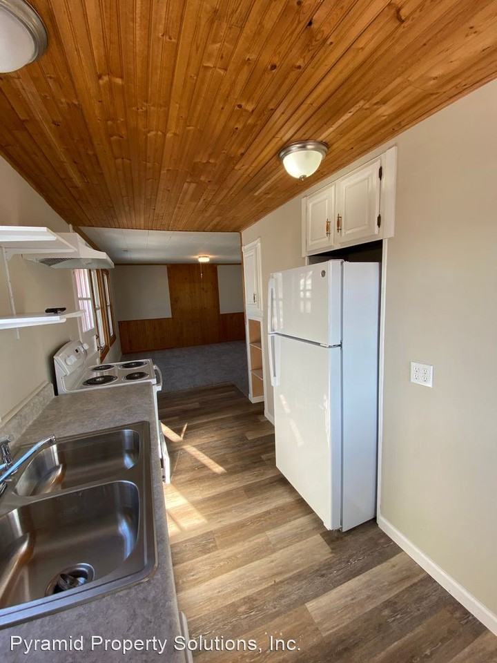 530 W 9th St N - Photo 3 of 13