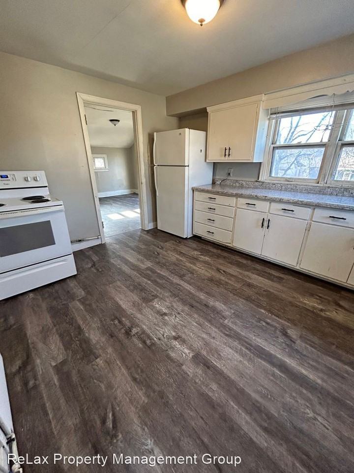 314 Caledonia St - Photo 3 of 6