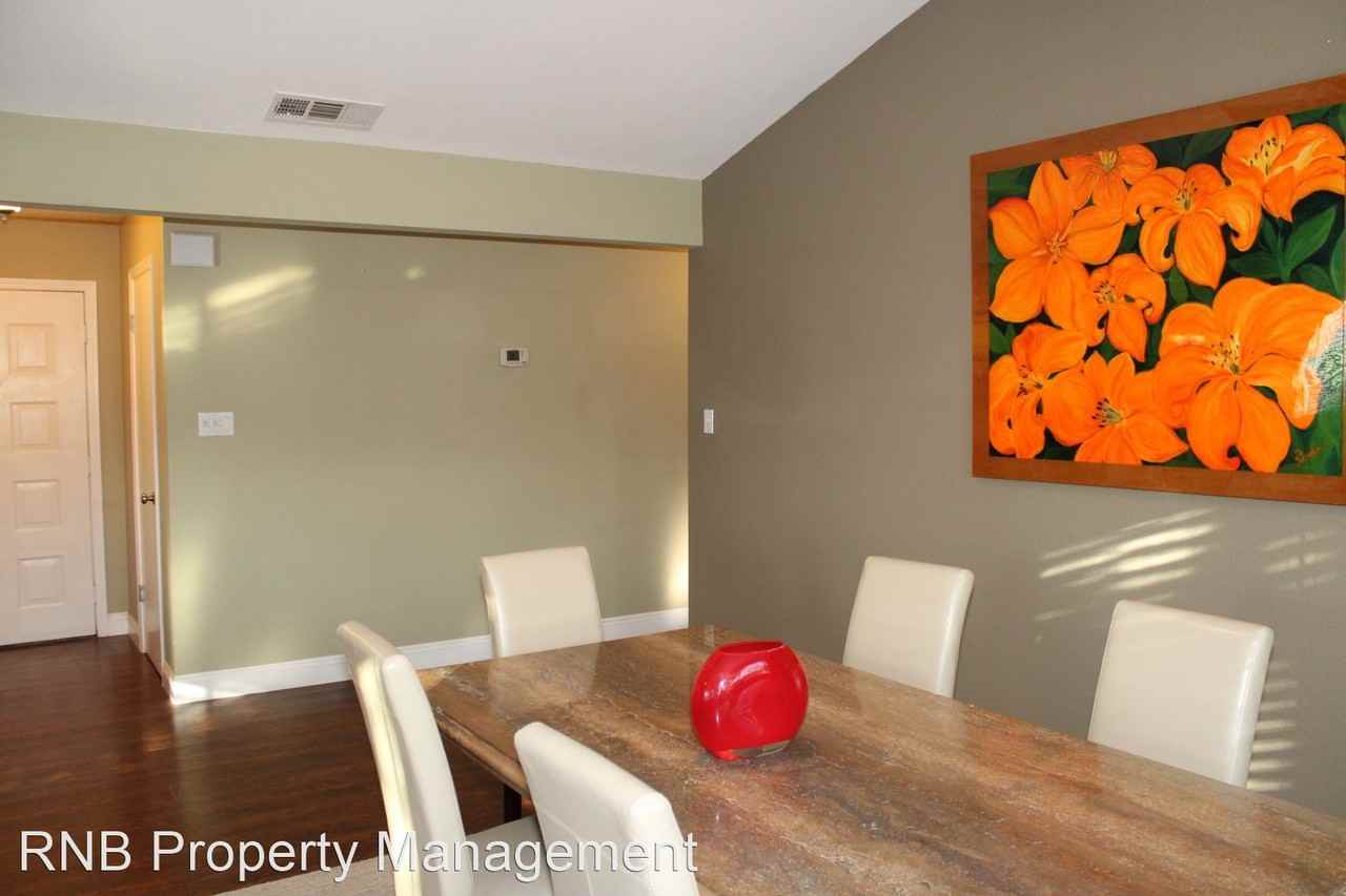 9259 Medallion Way - Photo 3 of 19