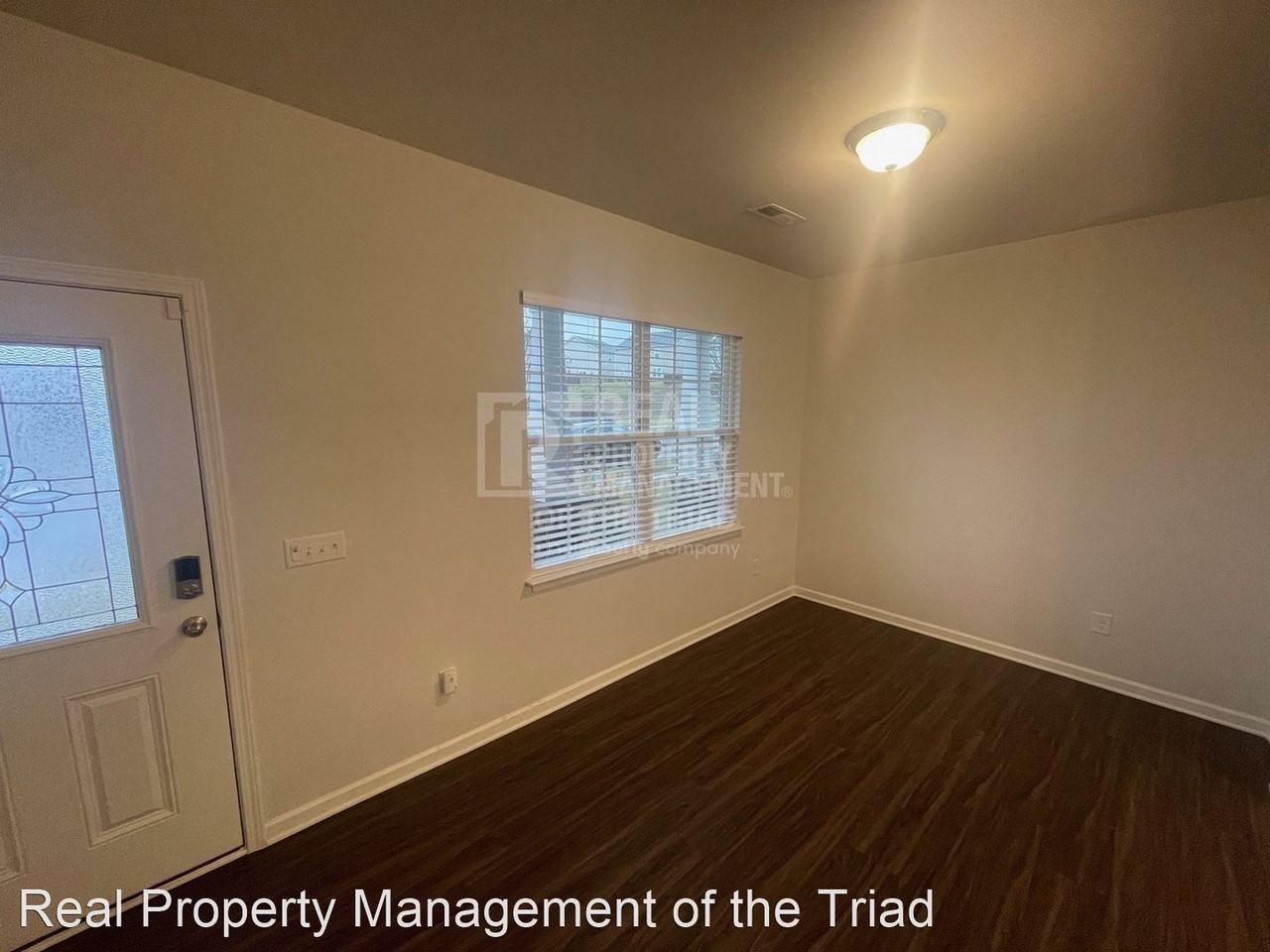 390 Spaulding St - Photo 2 of 19