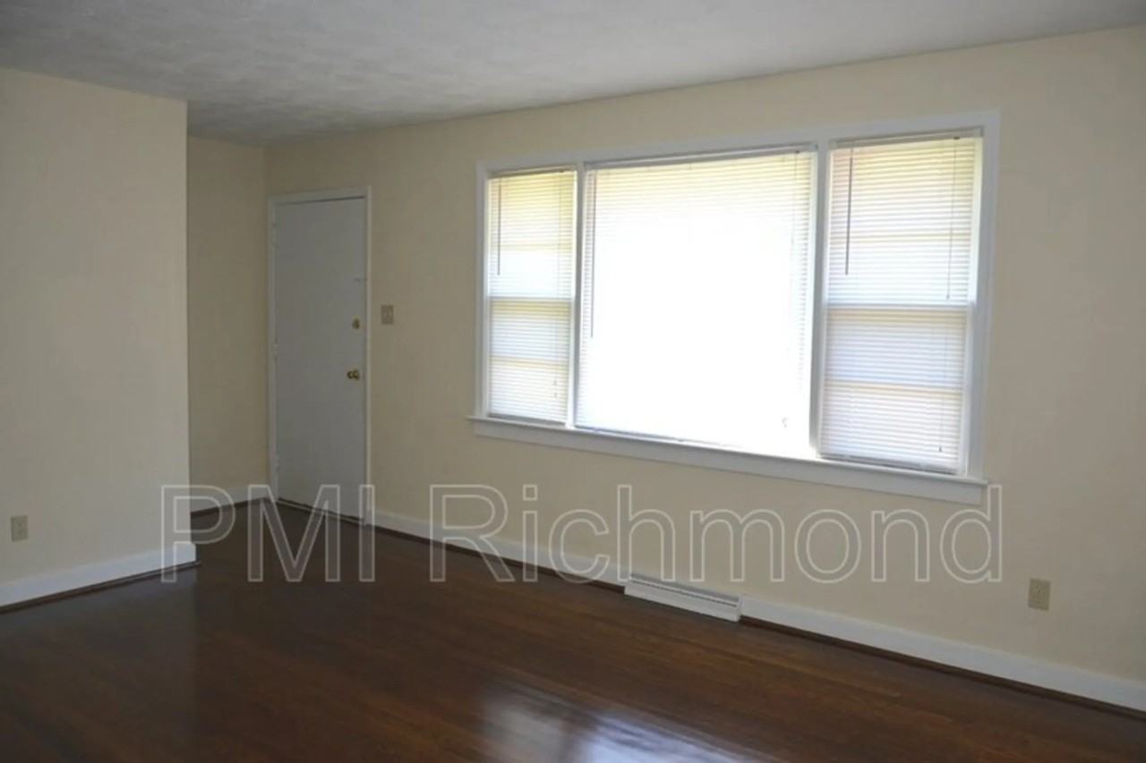 5012 Orcutt Ln - Photo 2 of 10