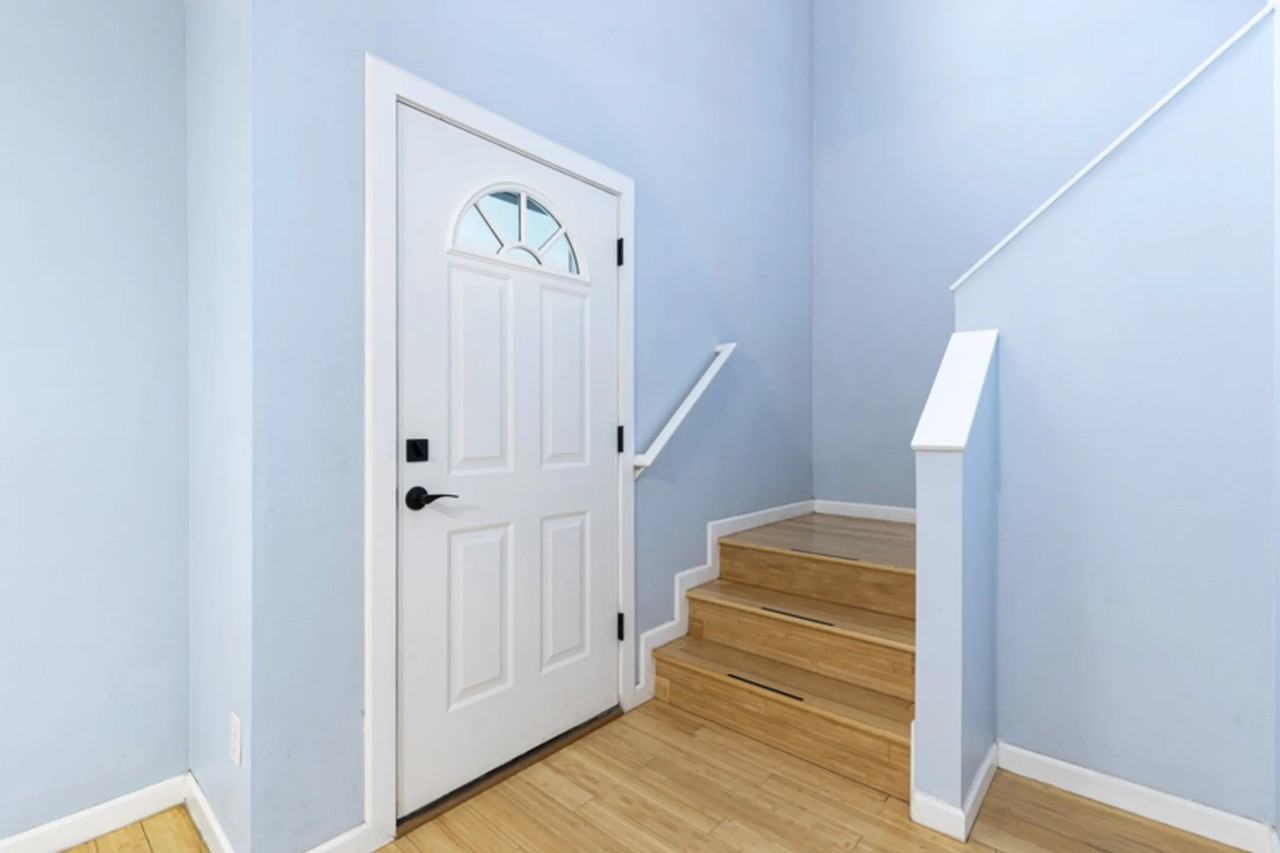 10455 N Barr Ave - Photo 3 of 25