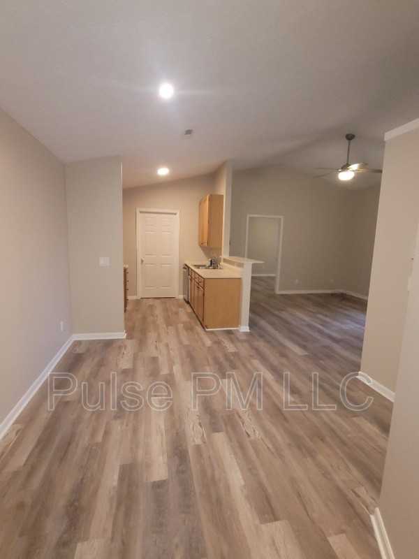 2990 Sequoia Dr - Photo 3 of 27