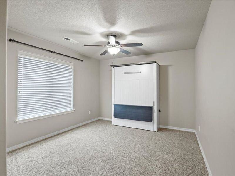 1080 N Montana St - Photo 4 of 21