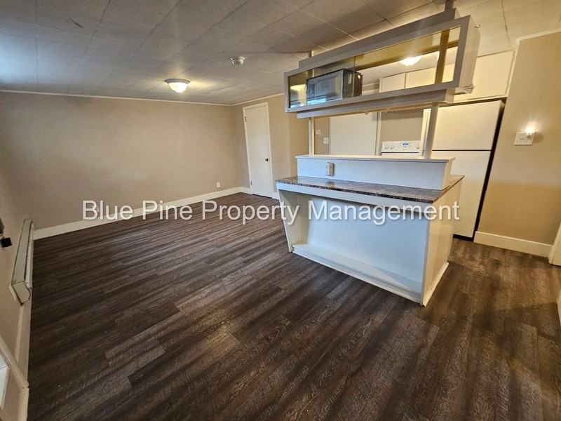 725 Tiger Ave - Photo 3 of 8