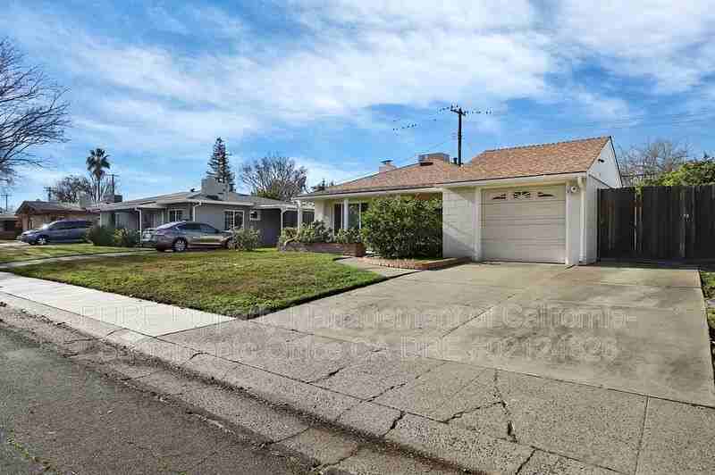 4912 63rd St - Photo 2 of 32