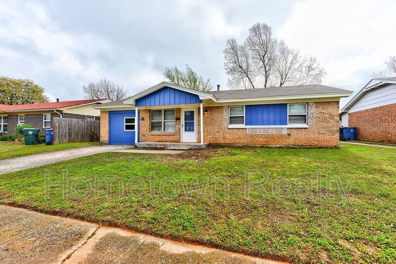 1308 Mcdonald Dr - Photo 2 of 41