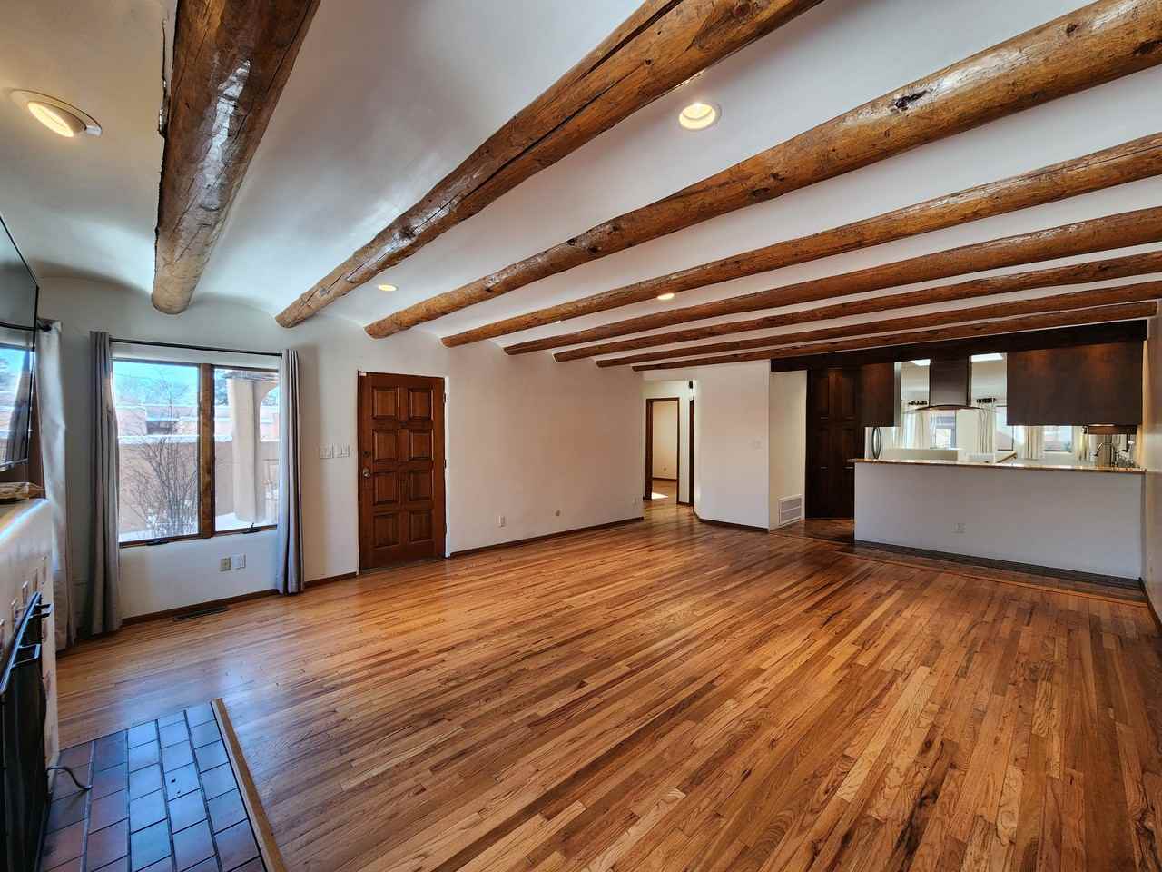 602 Griffin St - Photo 3 of 22