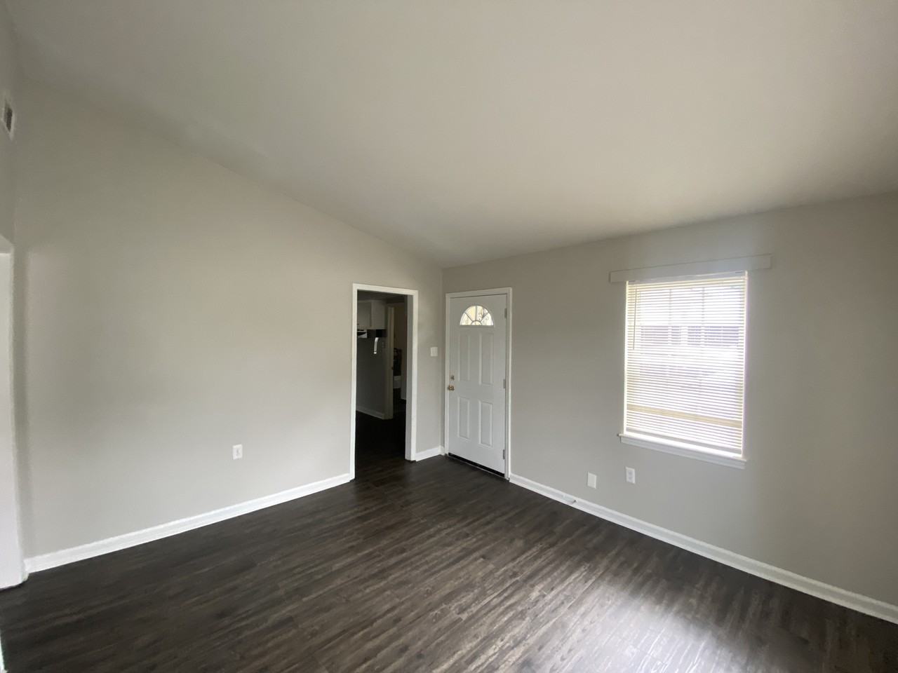 4876 Hillbrook Rd - Photo 3 of 15