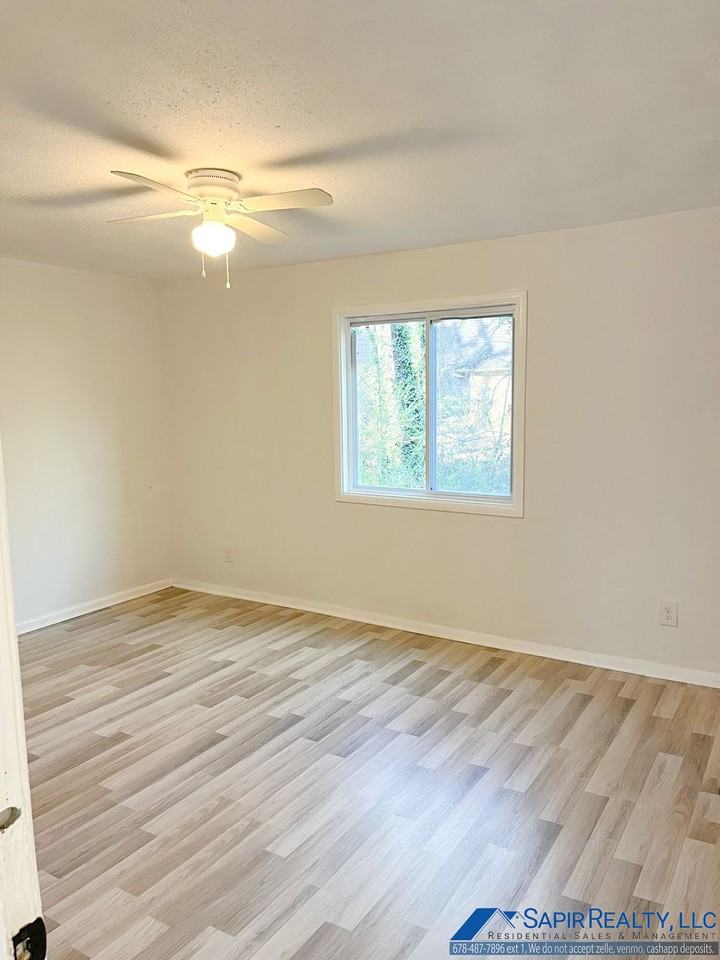 115 Peyton Pl Sw - Photo 3 of 12