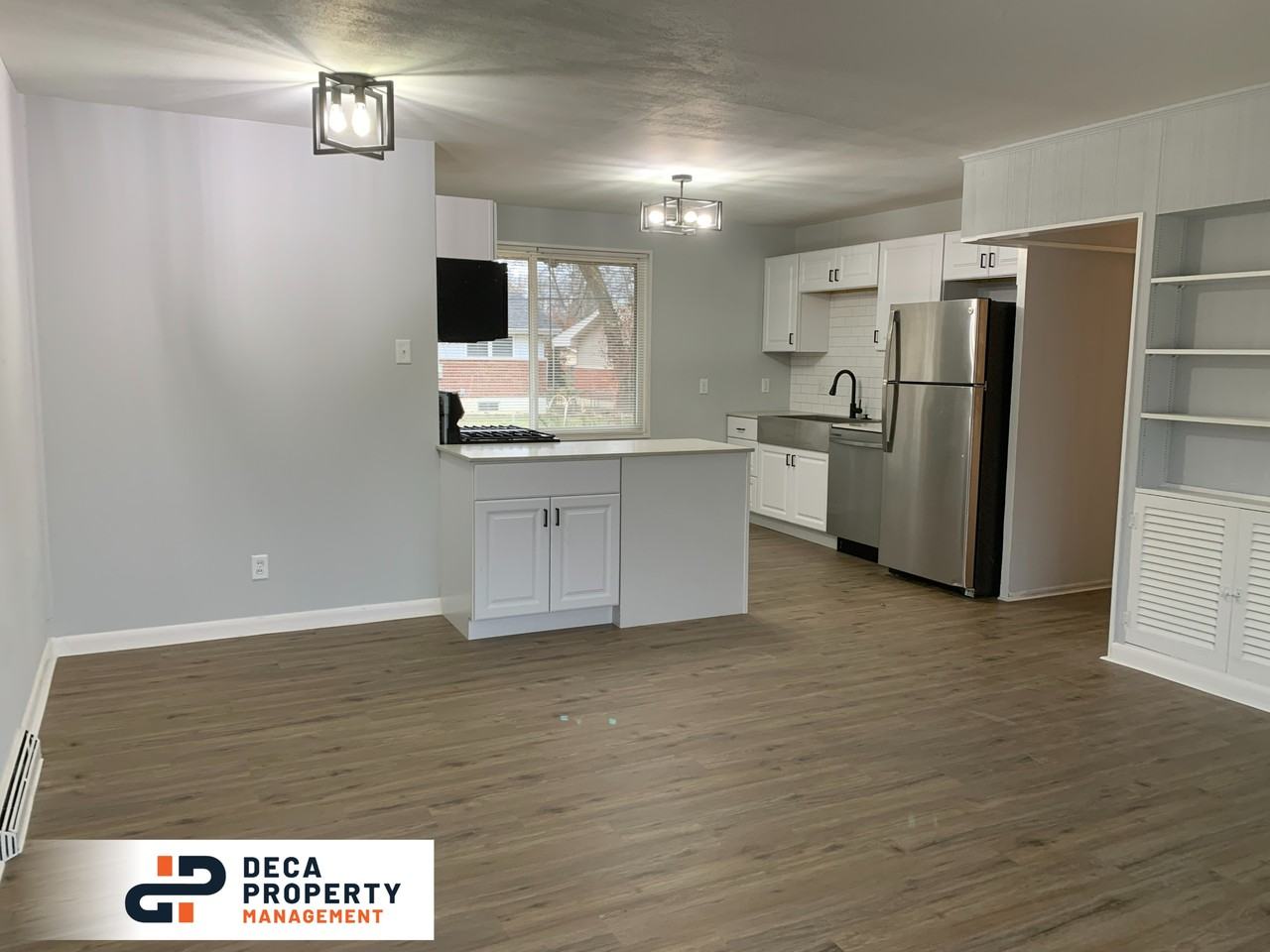 2230 Hollis Dr - Photo 3 of 15