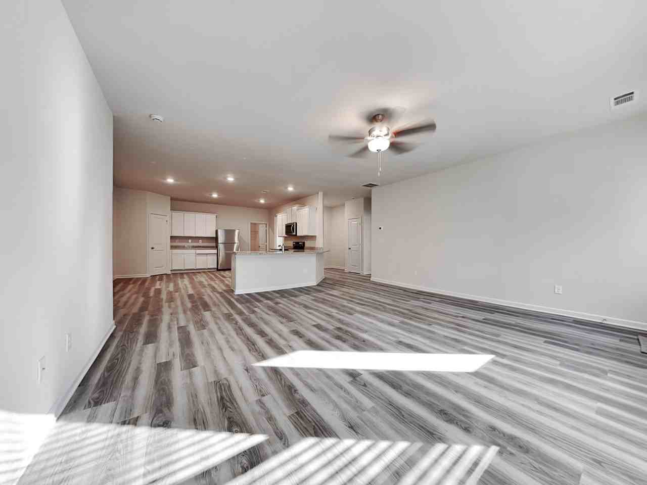 332 Oliver Dr - Photo 3 of 21