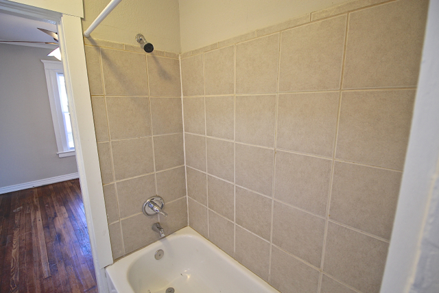 Vanderbilt Place | Beautiful Interior - Photo 7 of 23