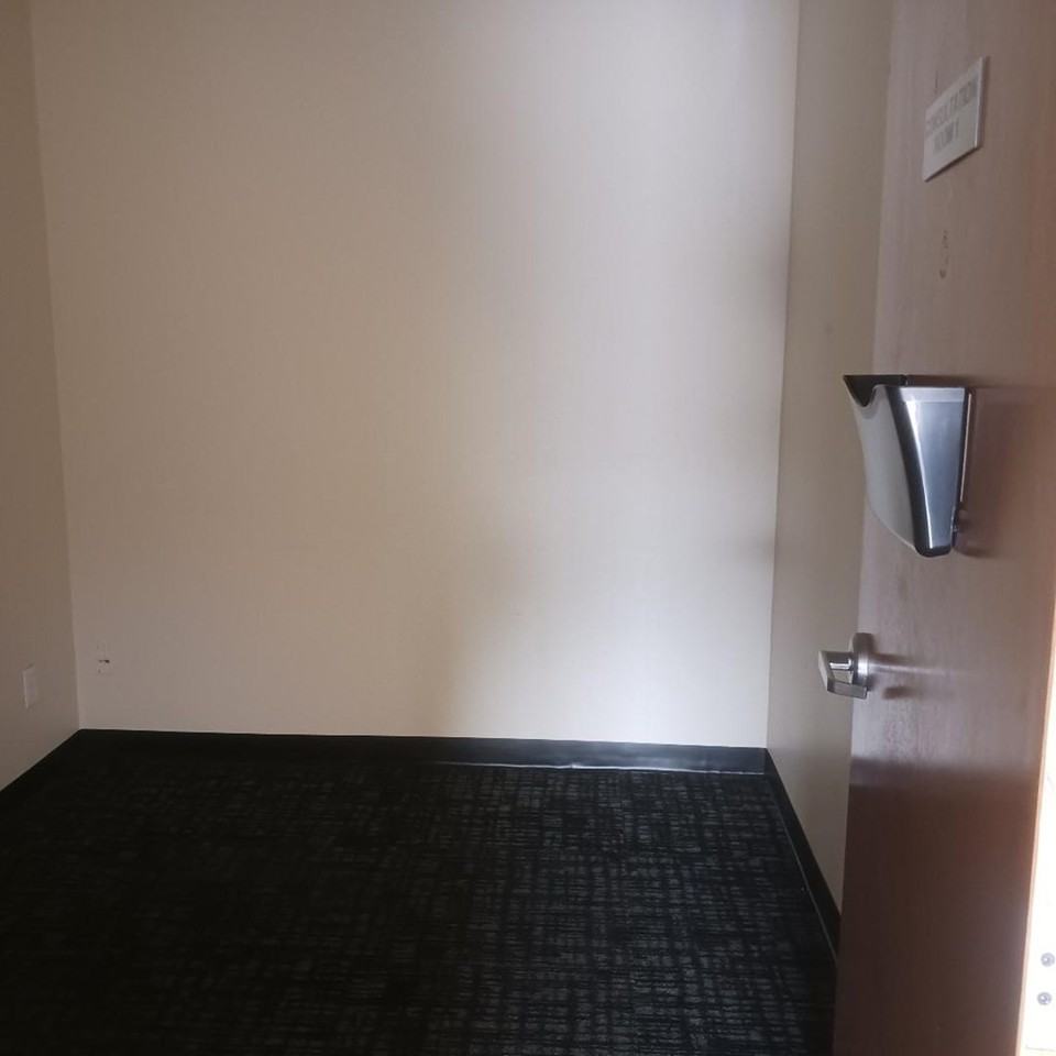 2117 E Tyler Ave - Photo 5 of 21