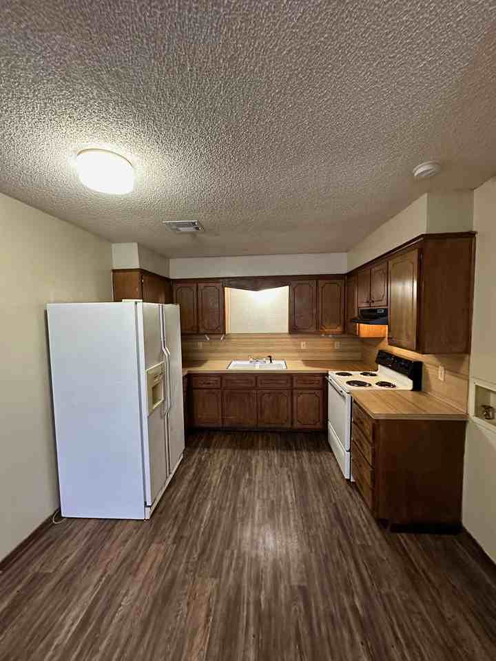 210 North Street #7 - Photo 4 of 8