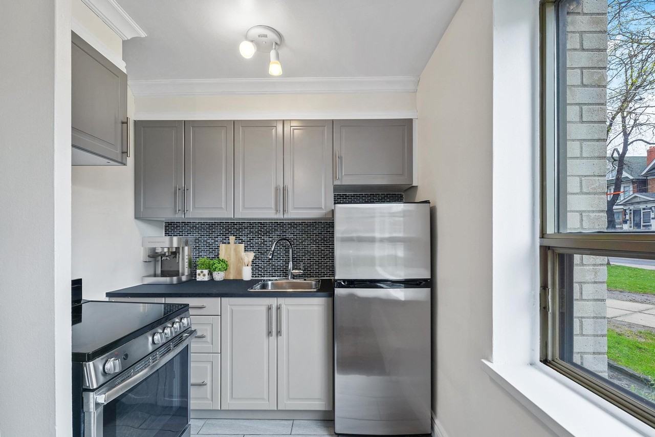 Springhurst - Photo 3 of 7