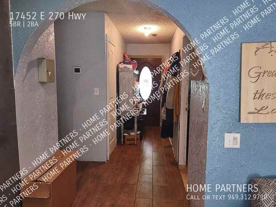 17452 Pennsylvania Ave - Photo 3 of 46