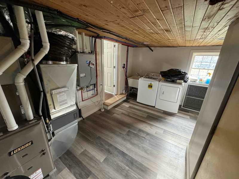 3826 Browntown Rd - Photo 2 of 12