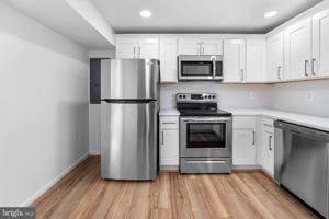 featured image of 1314 Hallock Dr