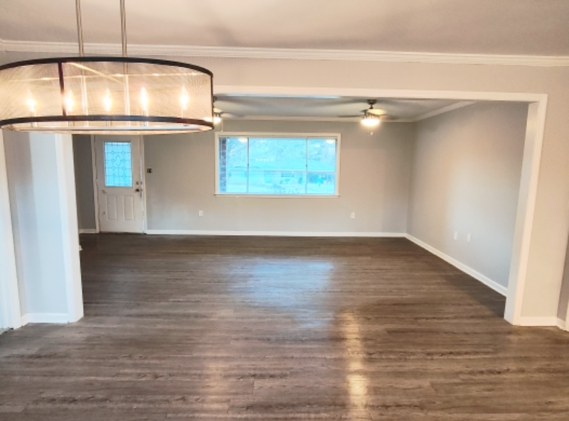 711 Lindale Dr - Photo 2 of 17