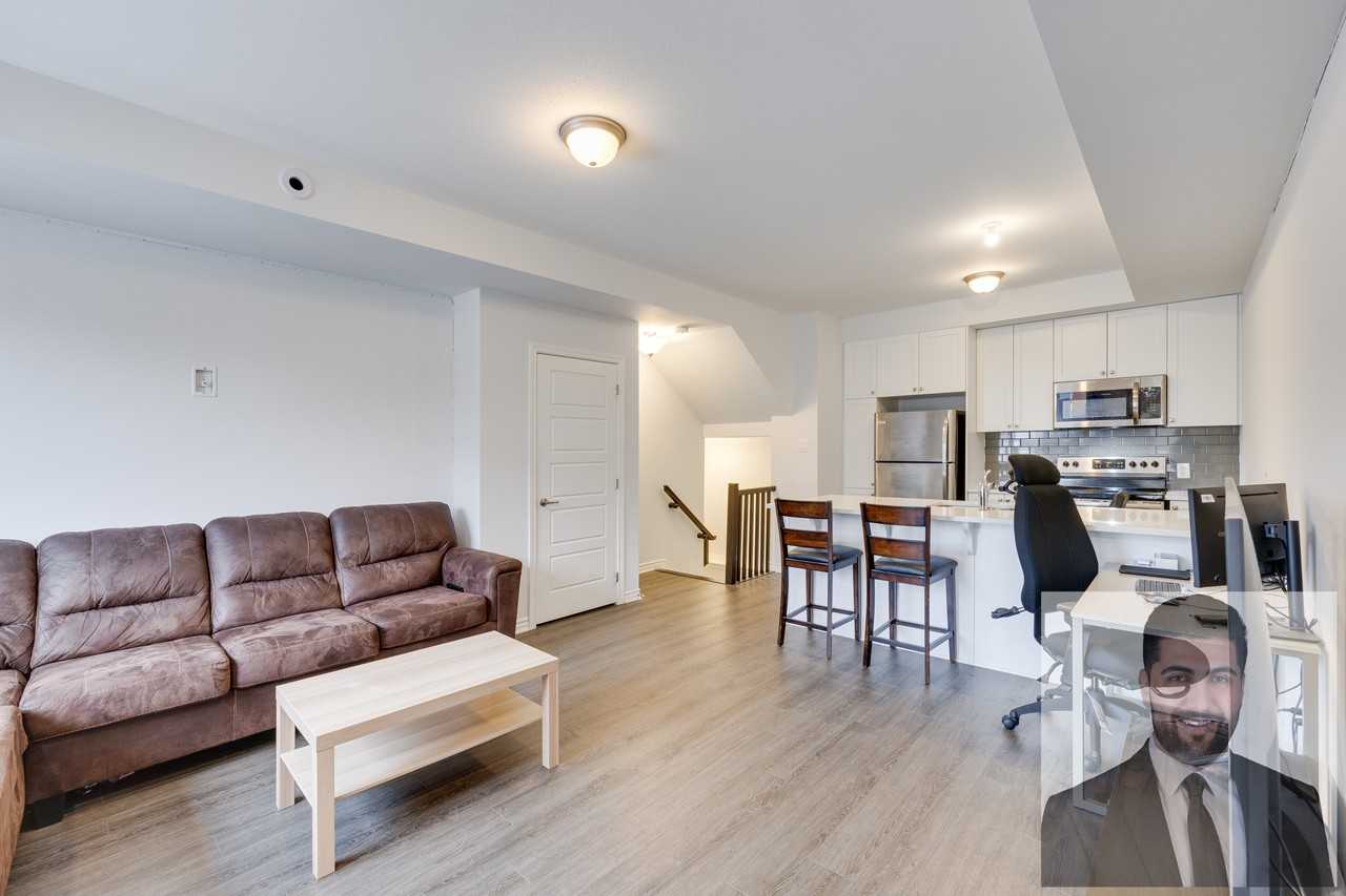 637 Makwa Private - Photo 2 of 12