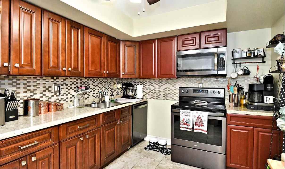 125 Reliance Pl #NA - Photo 3 of 12