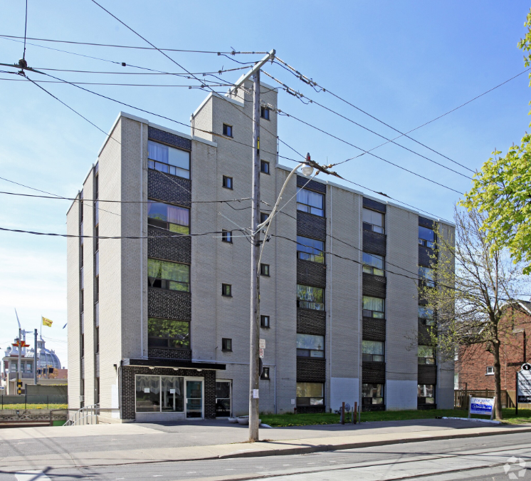 Springhurst - Photo 2 of 7