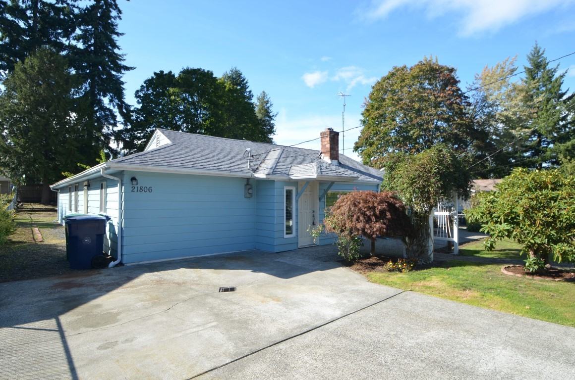 21806 52nd Ave W - Photo 2 of 12