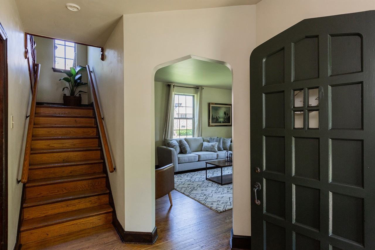 7 Safe Harbor Vlg #7 - Photo 3 of 9