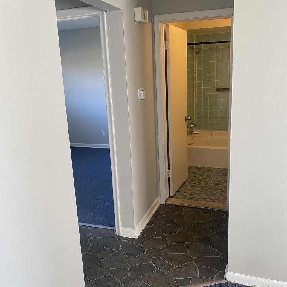 Harris Apartments NEW 785 N Harris Rd, Ypsilanti, MI 48198 Zumper