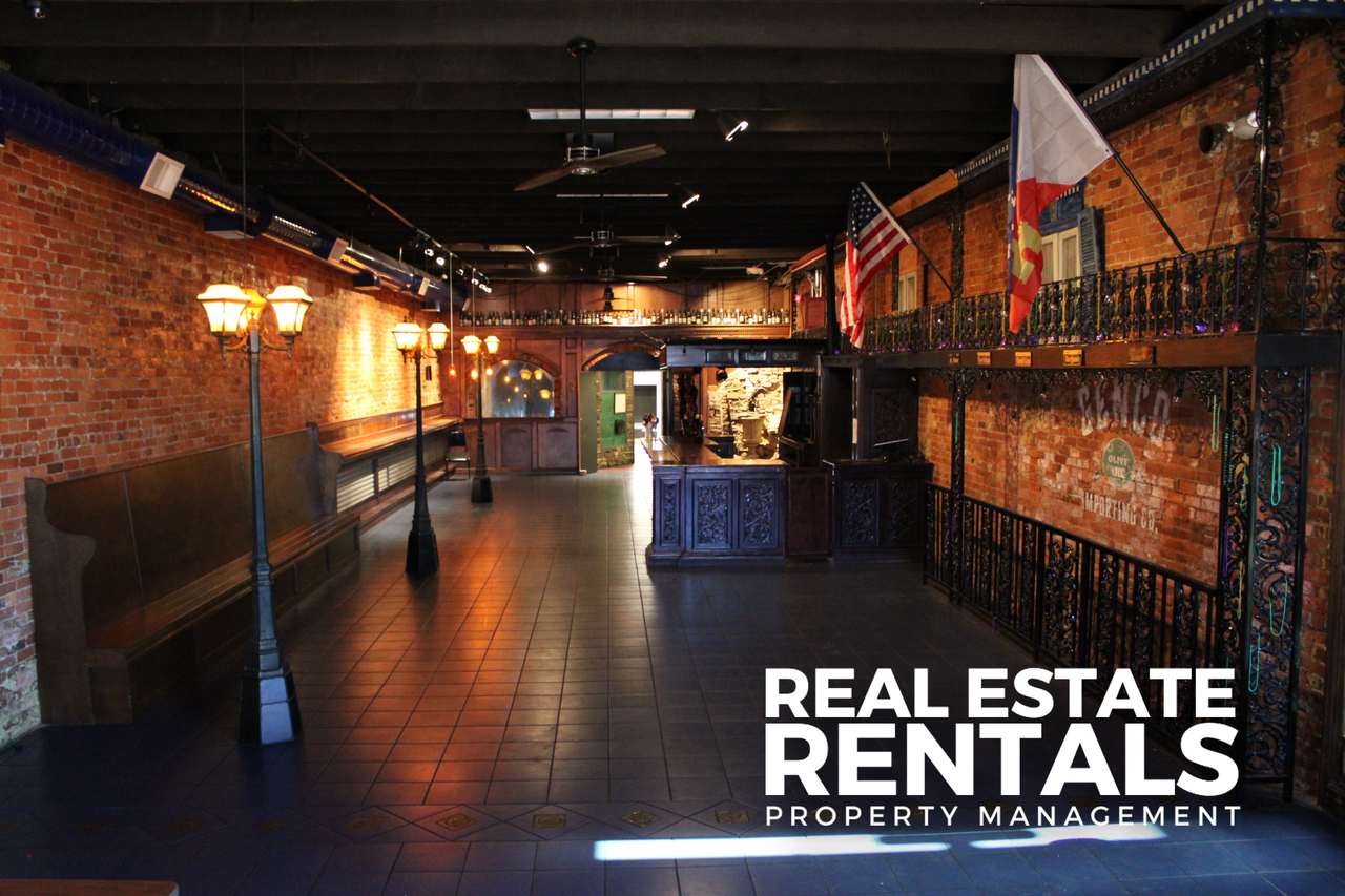 208 S 2nd St #1 - Photo 2 of 8