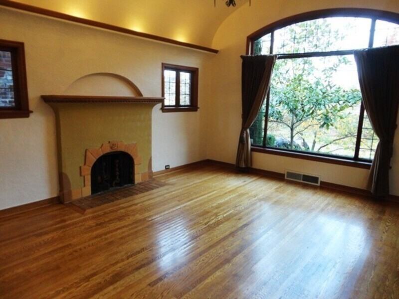 8023 18th Ave Ne - Photo 2 of 15