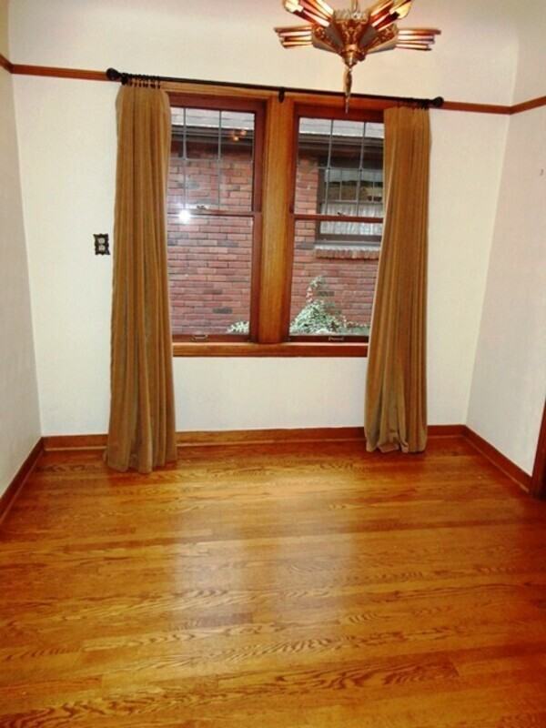 8023 18th Ave Ne - Photo 3 of 15