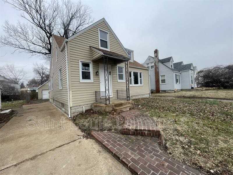 11921 Larimore Rd - Photo 3 of 42