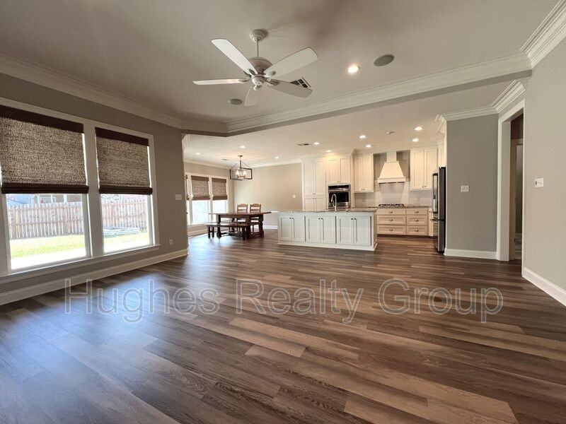 27766 Lake Shore Dr - Photo 3 of 14