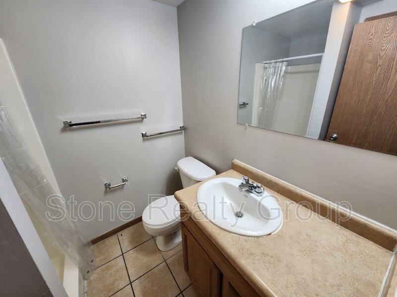 1850 N 6th 1/2 St #H - Photo 7 of 9