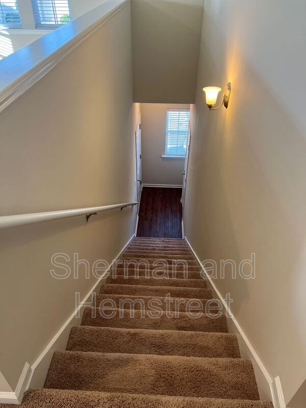 608 Joiner Cir #608 - Photo 2 of 10