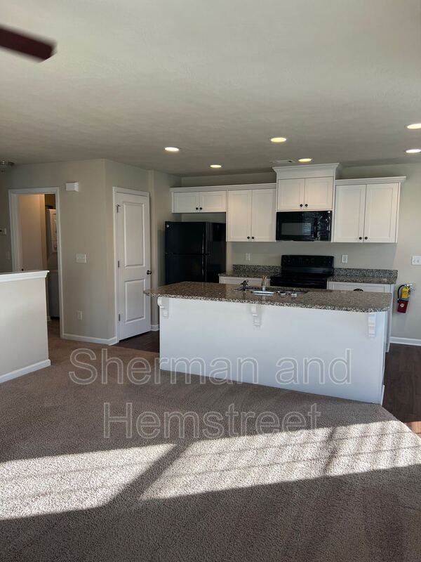 608 Joiner Cir #608 - Photo 4 of 10