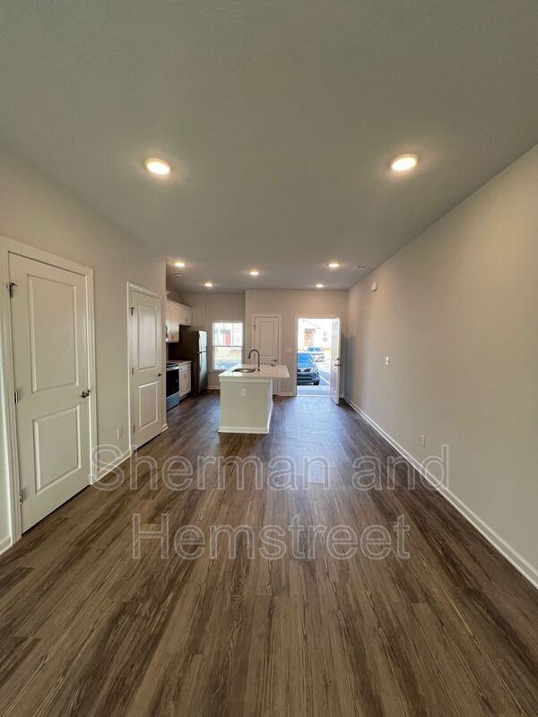 5006 Mimosa Dr - Photo 4 of 14