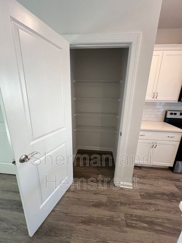 5006 Mimosa Dr - Photo 5 of 14