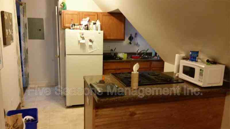 134 Buell St - Photo 6 of 13