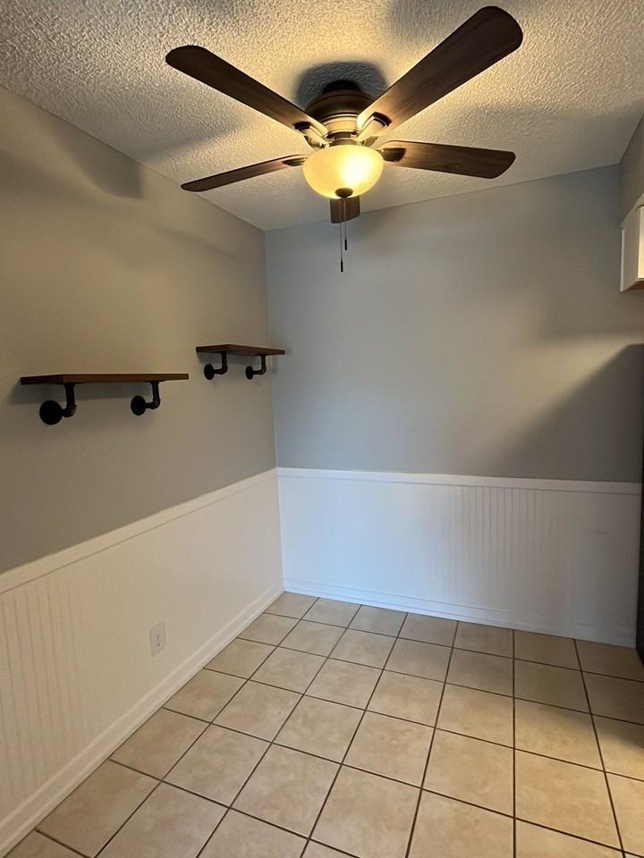 3405 Holdrege - Photo 3 of 15