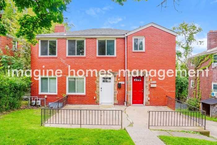 1125 Woodbine St - Photo 3 of 13