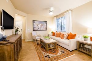 featured image of 3250 S Arizona Ave