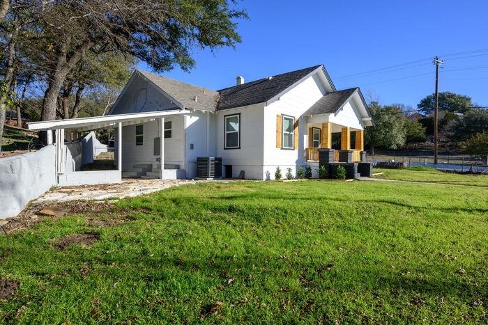 71 Crown Rd - Photo 2 of 22