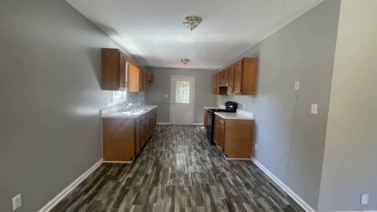 4815 Shady Pine Dr #NA - Photo 3 of 9