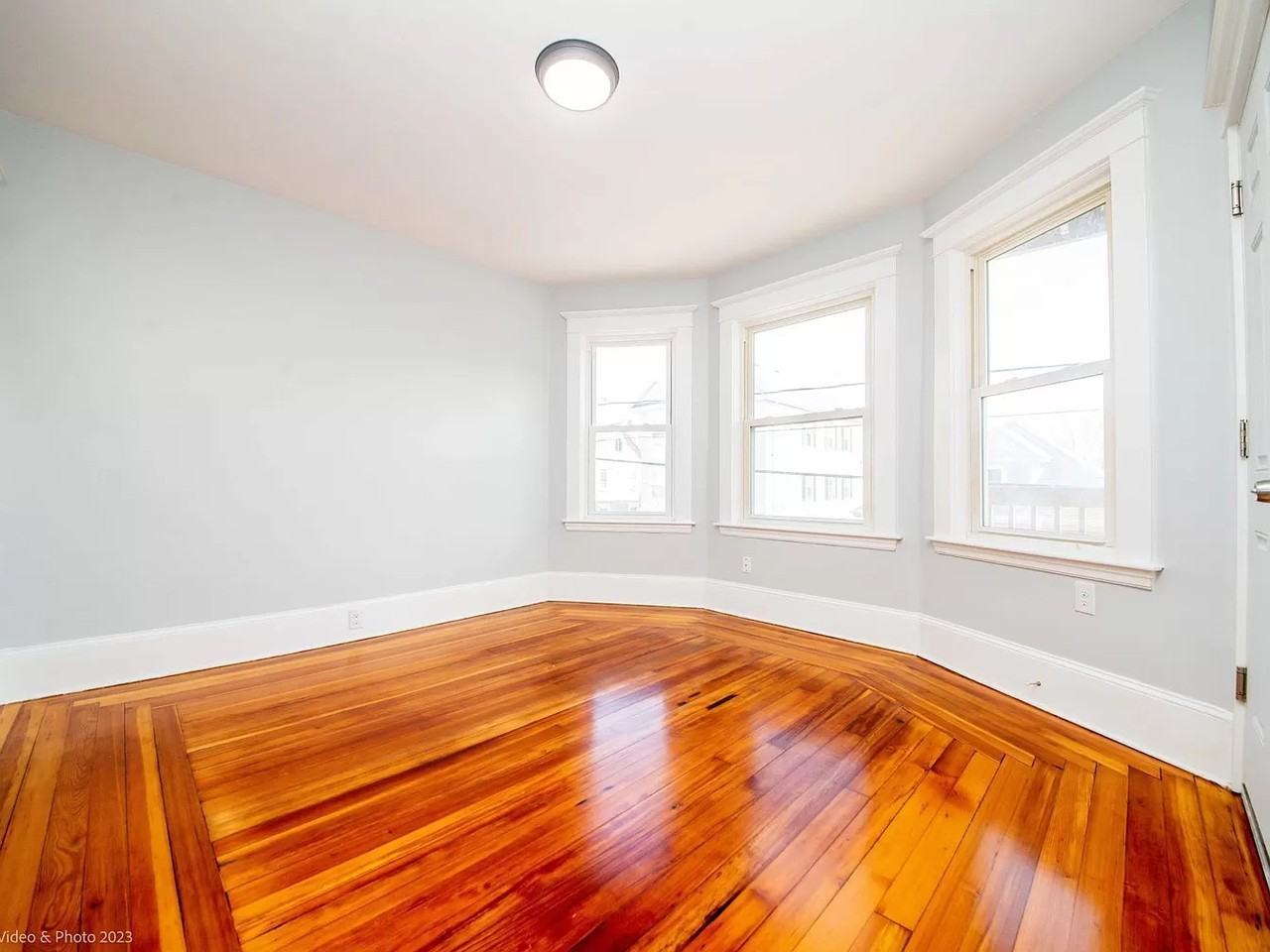 31 Rodney St #2E - Photo 3 of 10