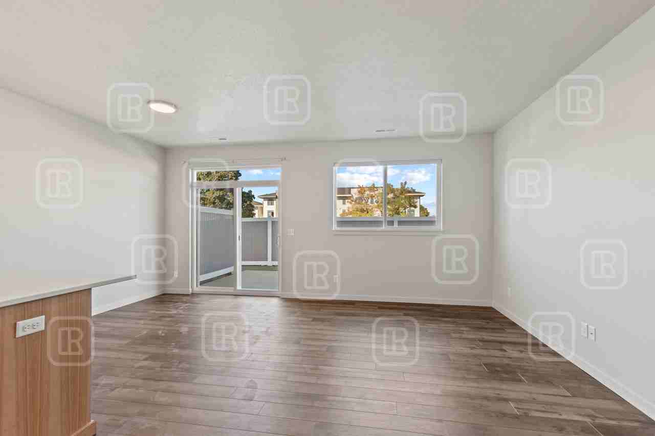 218 S Woodlawn Ln #1 - Photo 3 of 21