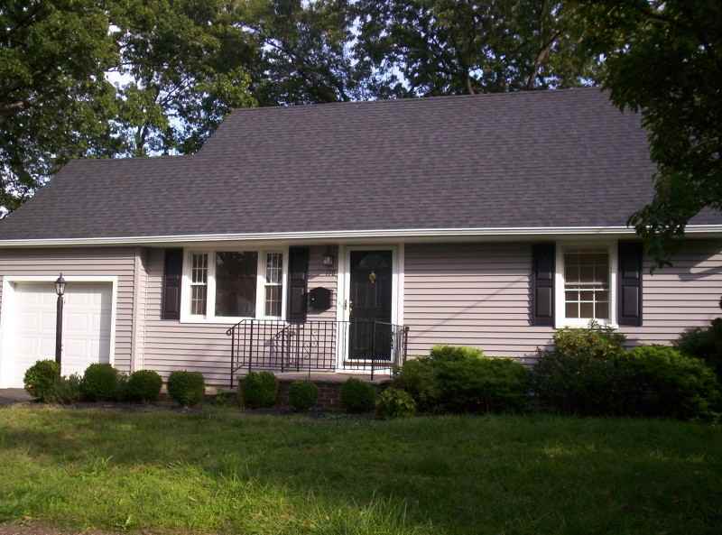 178 Tillotson Rd - Photo 2 of 13